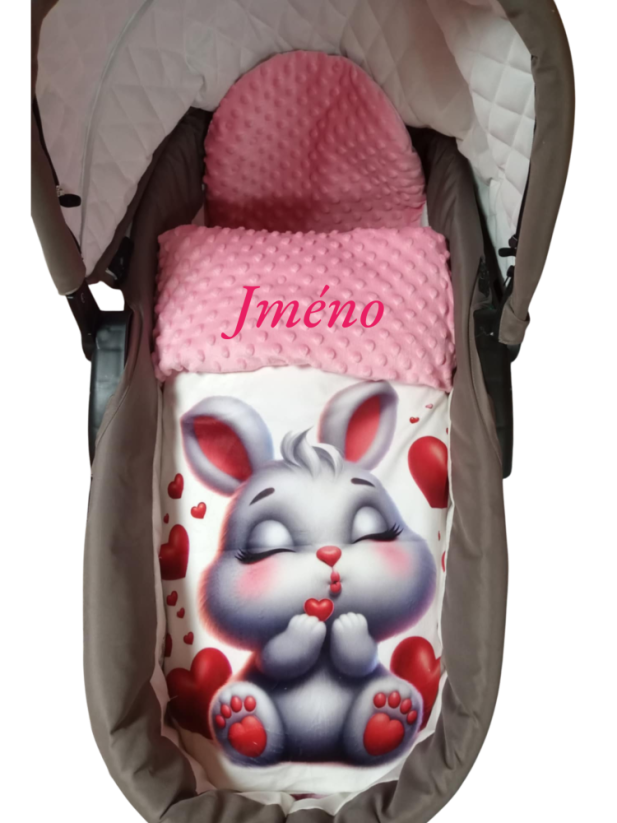 Minky deka s vyšitým jménem zamilovaný králíček