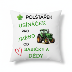 Polštář Usínaček od babičky a dědy - motiv traktor- se JMÉNEM
