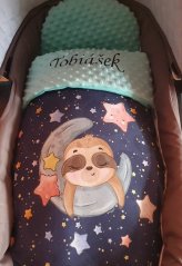 Minky deka lenochod s vyšitým jménem