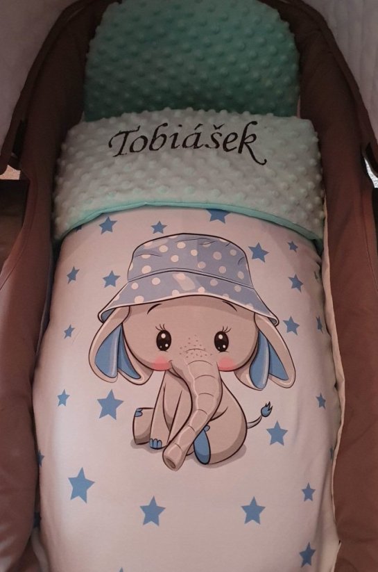 Minky deka slona s vyšitým jménem