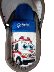 Minky deka s vyšitým jménem sanitka