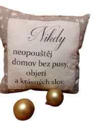 Polštář Nikdy neopouštěj domov