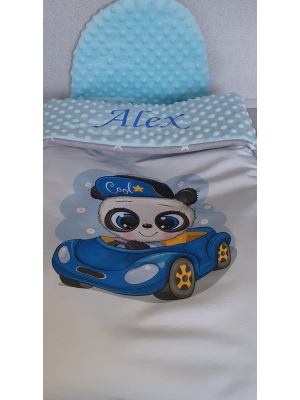 Minky deka panda v aute s vyšitým menom