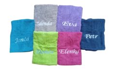 Osuška s výšivkou jména