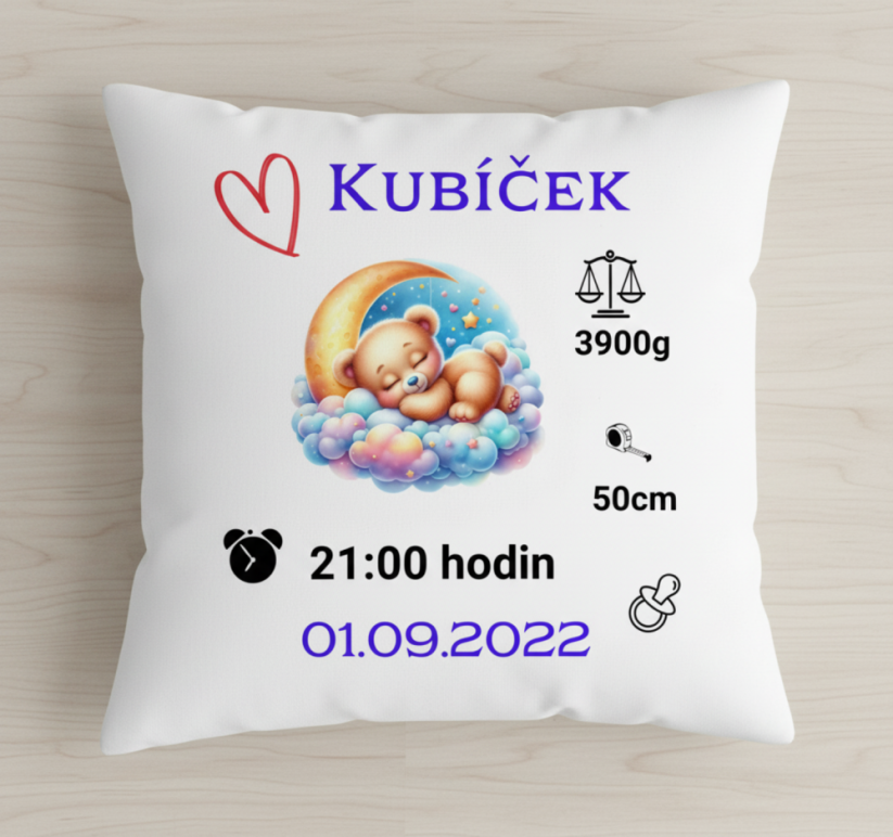 Vankúš s údajmi o narodení Macko